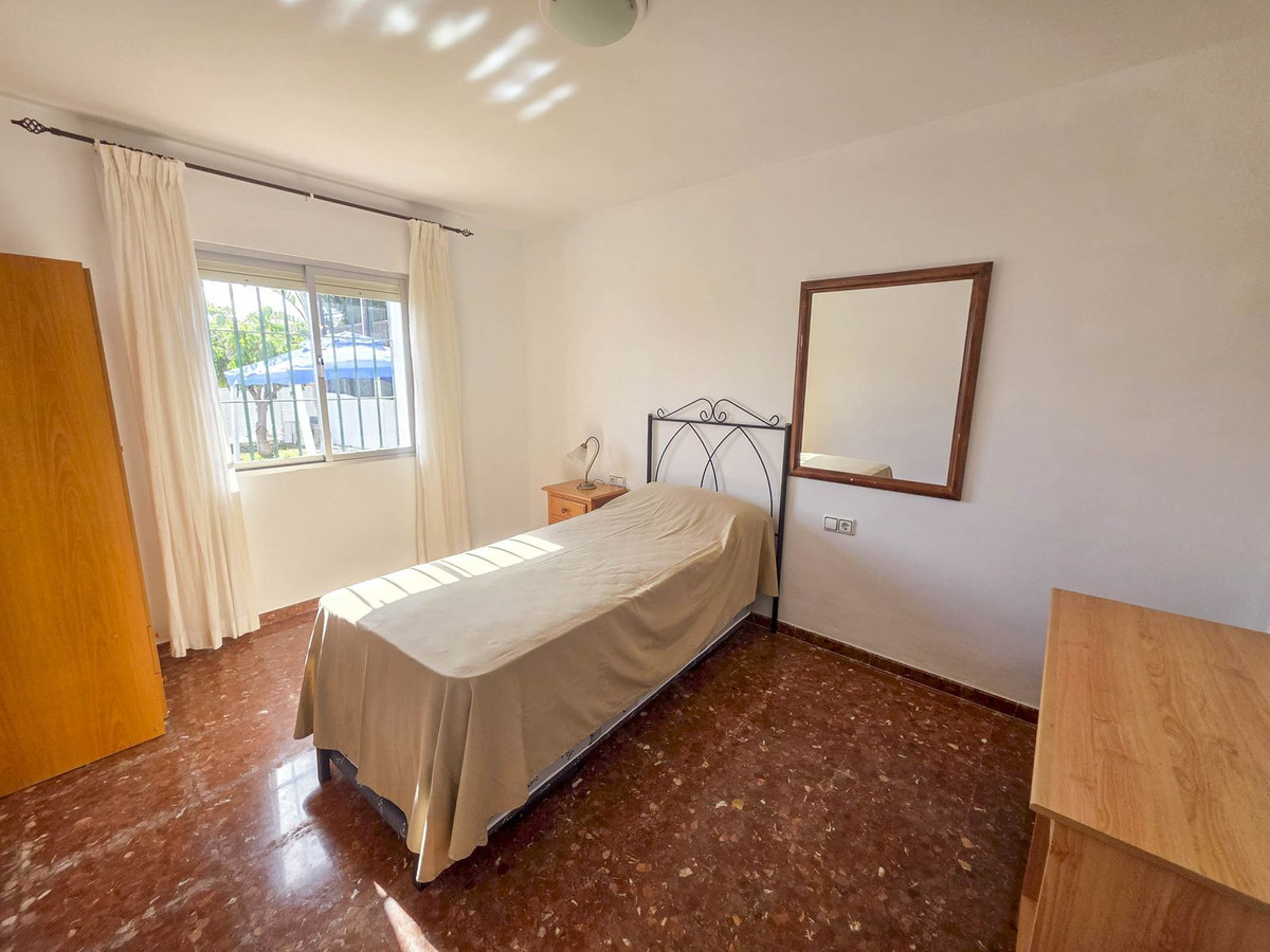 Se vende Villa - Chalet de 3 dormitorios en Costa Del Sol, Málaga, España