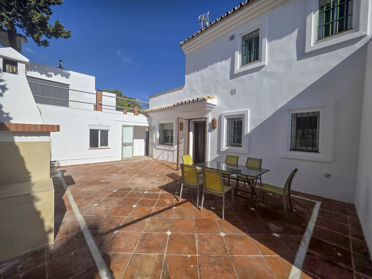 Se vende Villa - Chalet de 3 dormitorios en Costa Del Sol, Málaga, España