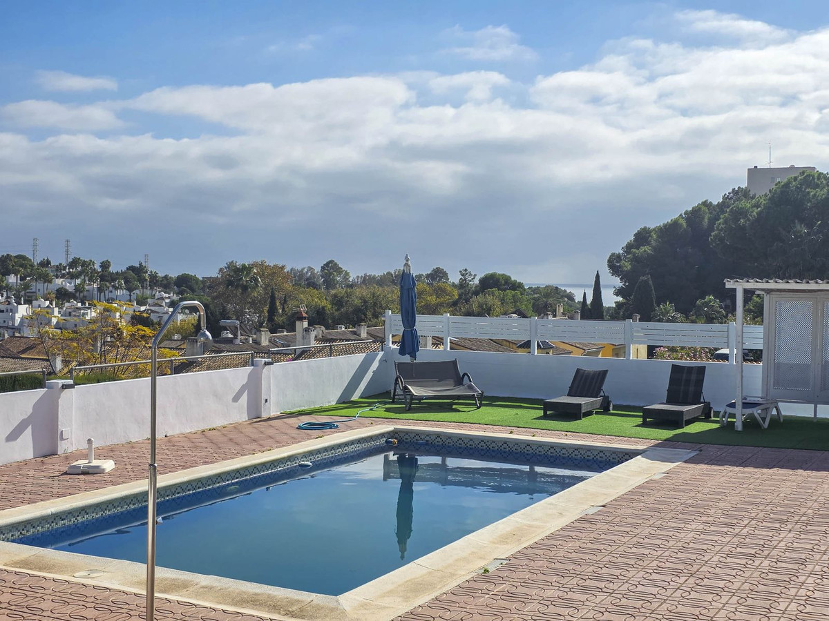 Se vende Villa - Chalet de 3 dormitorios en Costa Del Sol, Málaga, España