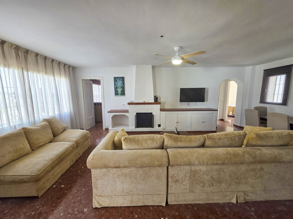 Se vende Villa - Chalet de 3 dormitorios en Costa Del Sol, Málaga, España
