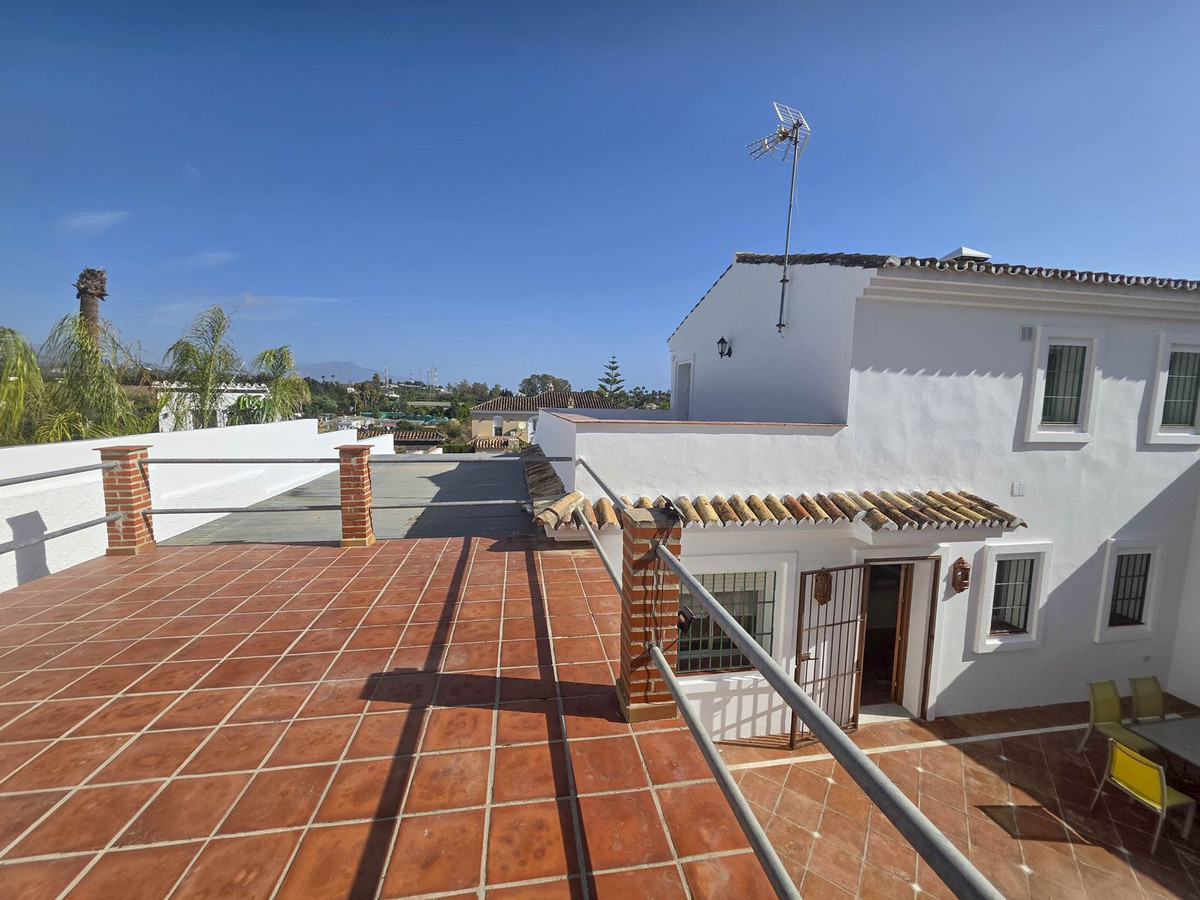Se vende Villa - Chalet de 3 dormitorios en Costa Del Sol, Málaga, España