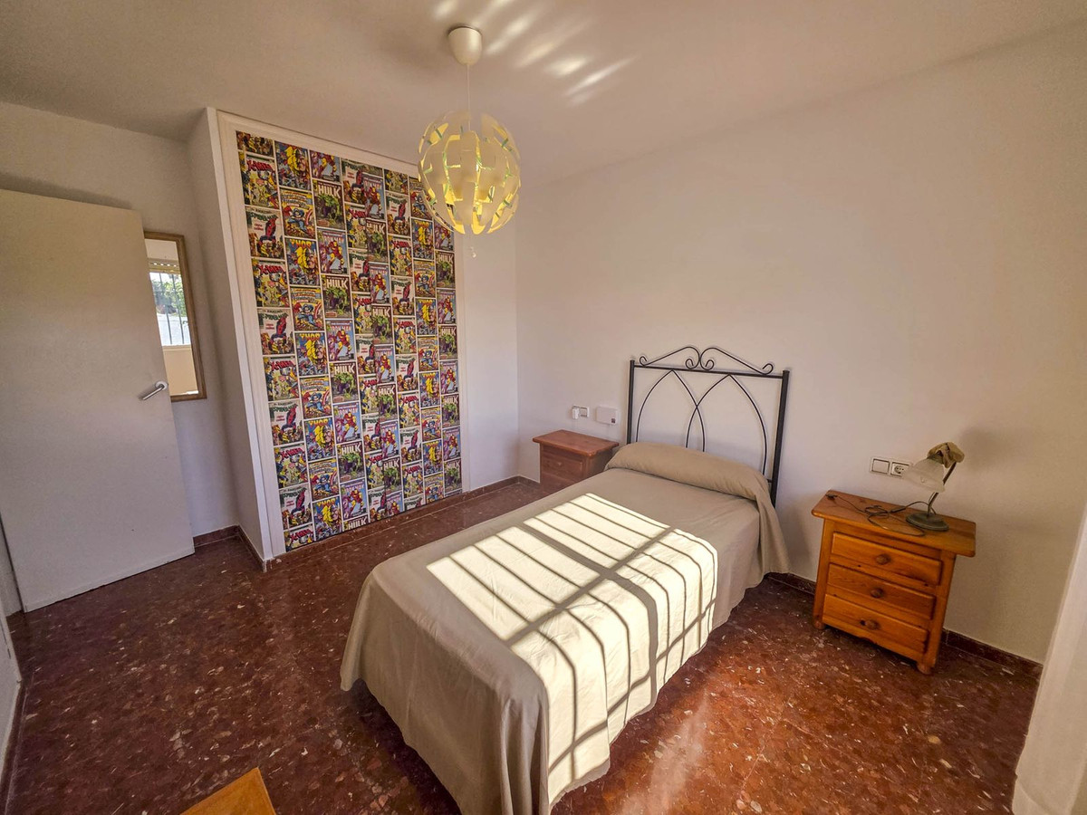 Se vende Villa - Chalet de 3 dormitorios en Costa Del Sol, Málaga, España