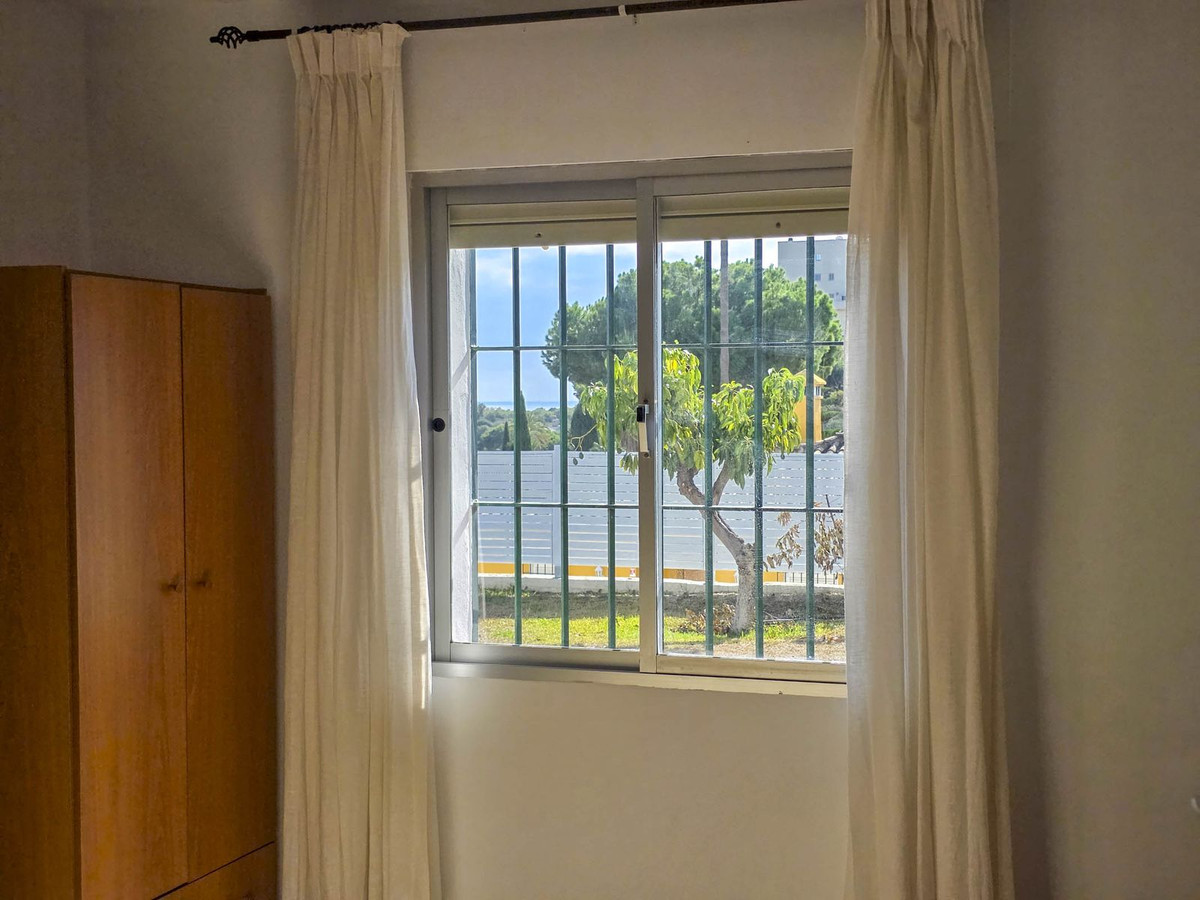 Se vende Villa - Chalet de 3 dormitorios en Costa Del Sol, Málaga, España