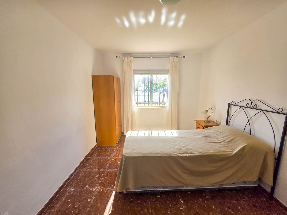 Se vende Villa - Chalet de 3 dormitorios en Costa Del Sol, Málaga, España