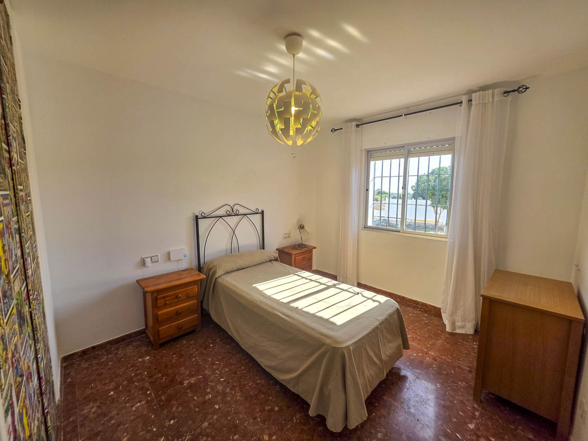 Se vende Villa - Chalet de 3 dormitorios en Costa Del Sol, Málaga, España