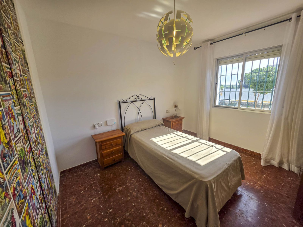 Se vende Villa - Chalet de 3 dormitorios en Costa Del Sol, Málaga, España