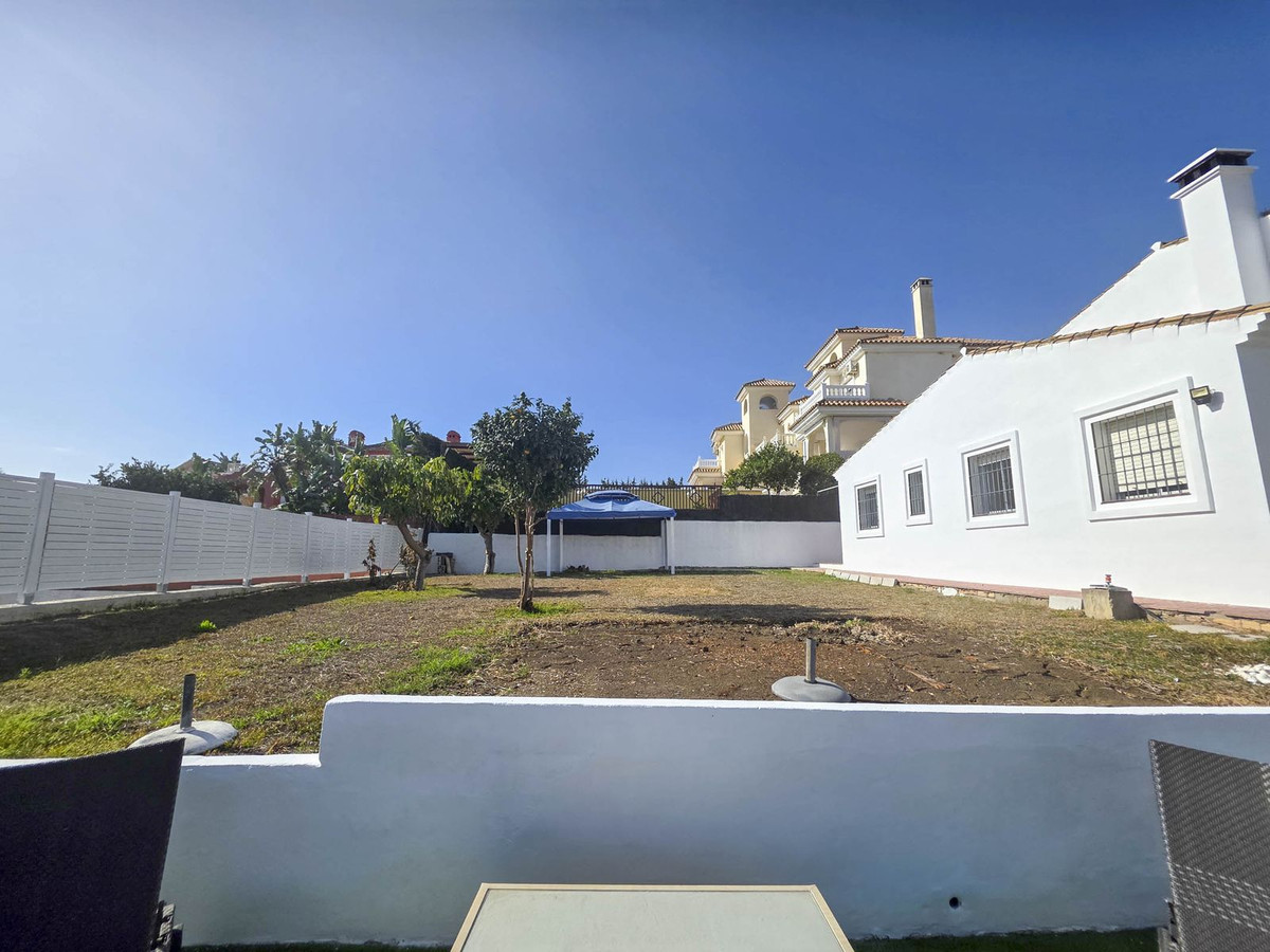 Se vende Villa - Chalet de 3 dormitorios en Costa Del Sol, Málaga, España