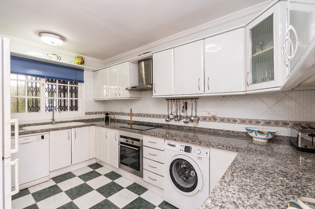 3 Bed Townhouse for sale in Costabella Costa Del Sol, Málaga, Spain