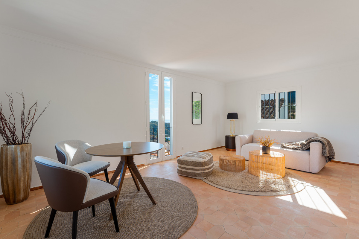 Se vende Villa - Chalet de 6 dormitorios en Costa Del Sol, Málaga, España