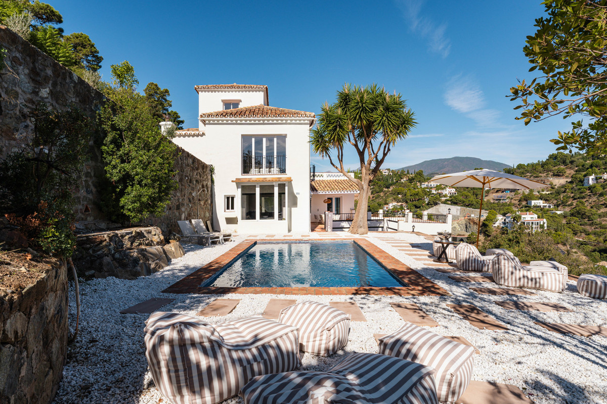 Se vende Villa - Chalet de 6 dormitorios en Costa Del Sol, Málaga, España