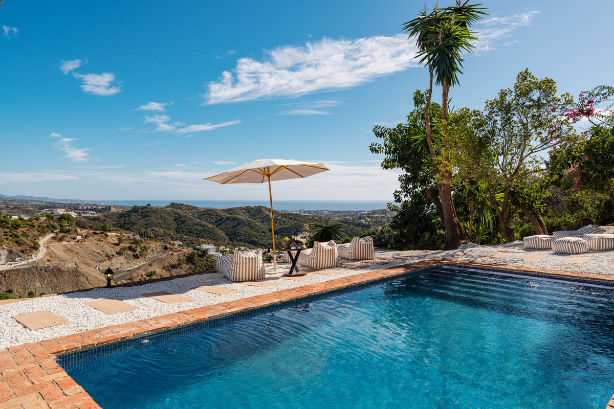 Se vende Villa - Chalet de 6 dormitorios en Costa Del Sol, Málaga, España