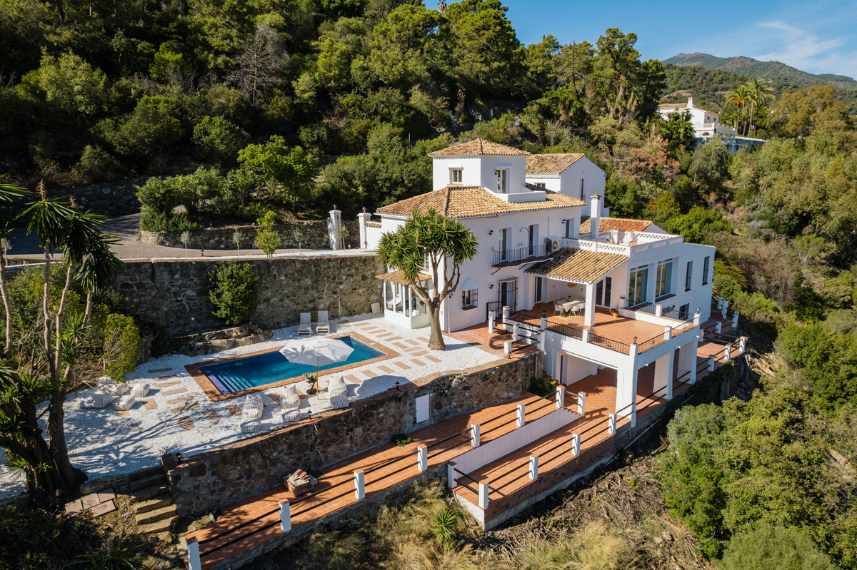 Se vende Villa - Chalet de 6 dormitorios en Costa Del Sol, Málaga, España