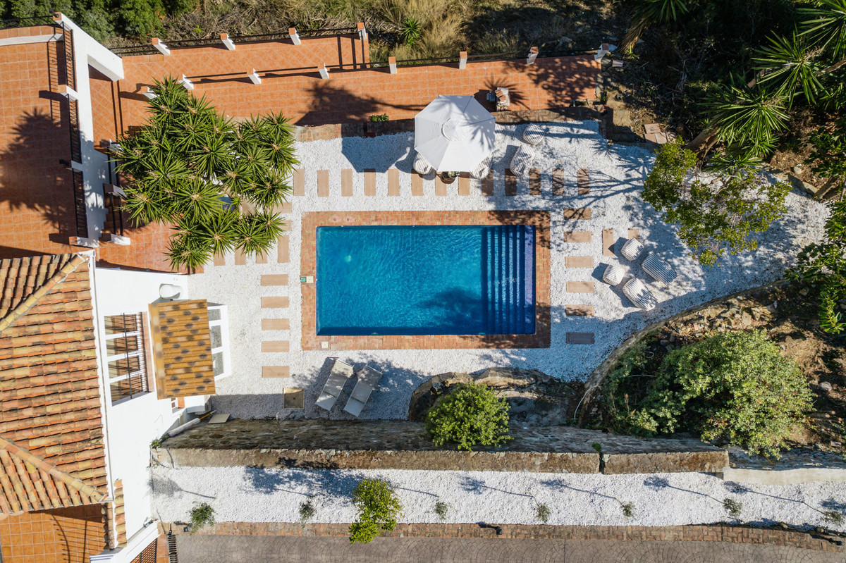Se vende Villa - Chalet de 6 dormitorios en Costa Del Sol, Málaga, España
