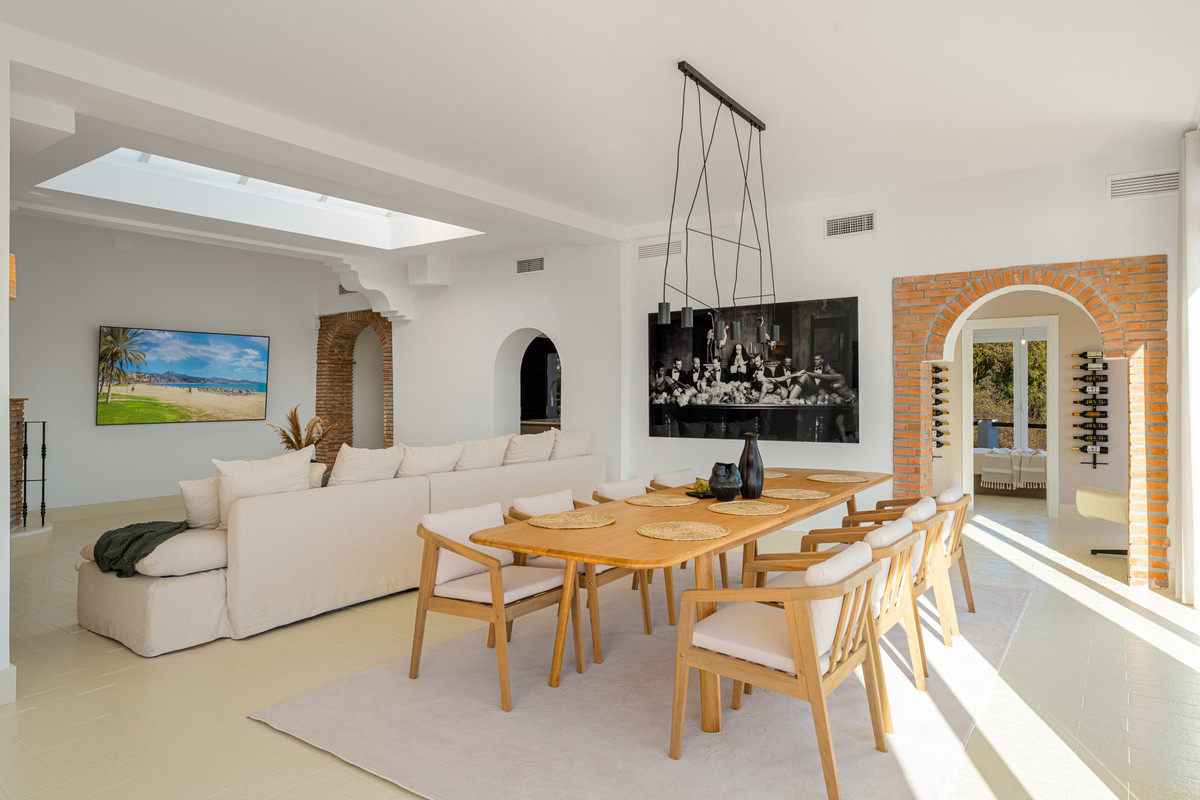 Se vende Villa - Chalet de 6 dormitorios en Costa Del Sol, Málaga, España