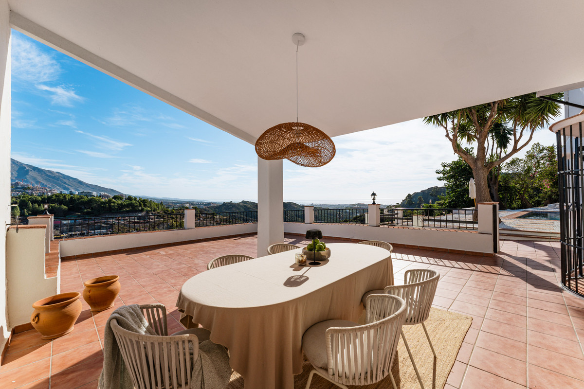 Se vende Villa - Chalet de 6 dormitorios en Costa Del Sol, Málaga, España