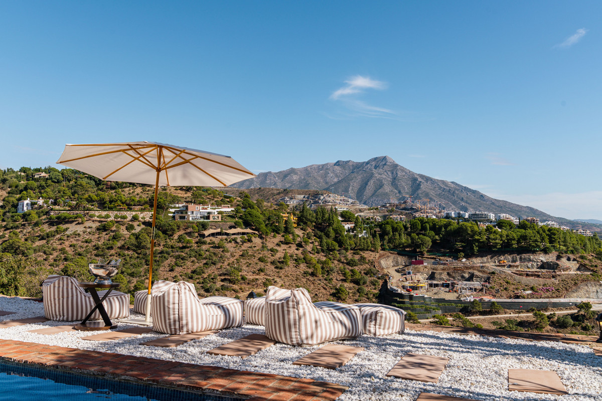 Se vende Villa - Chalet de 6 dormitorios en Costa Del Sol, Málaga, España