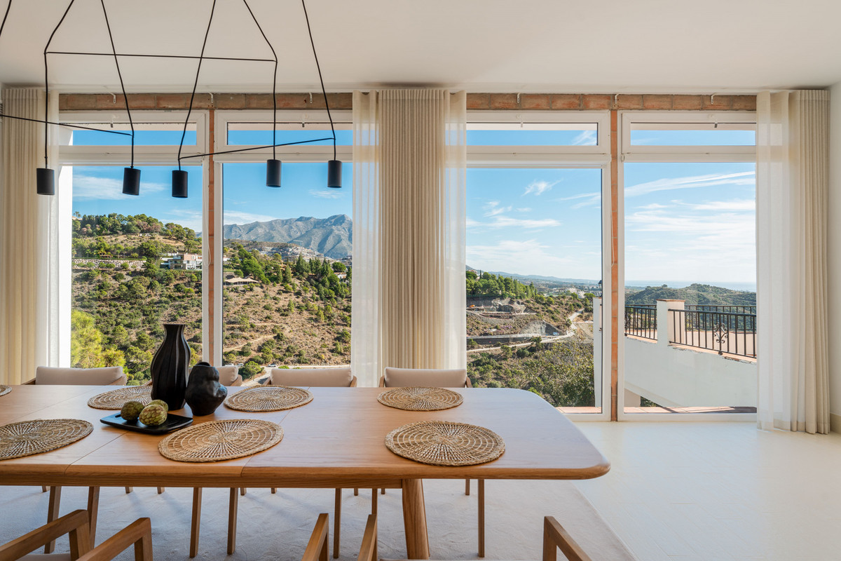 Se vende Villa - Chalet de 6 dormitorios en Costa Del Sol, Málaga, España