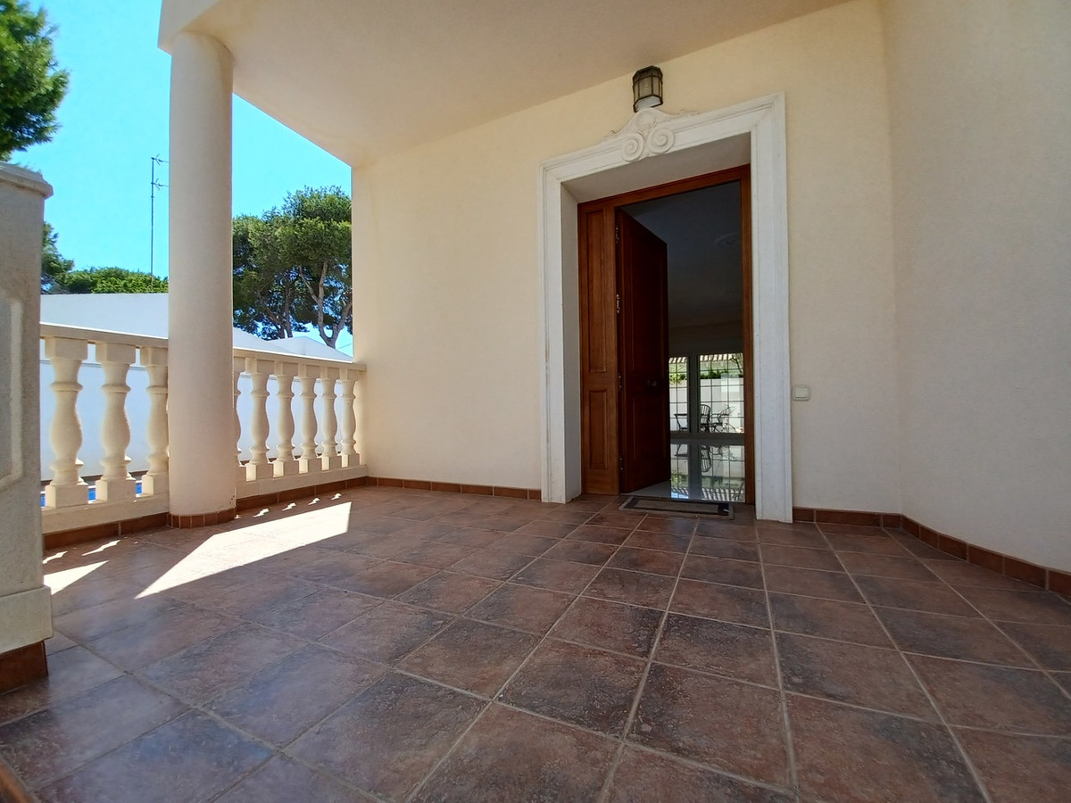 4 Bed Townhouse for sale in Cabo Roig Costa Blanca, Alicante, Spain
