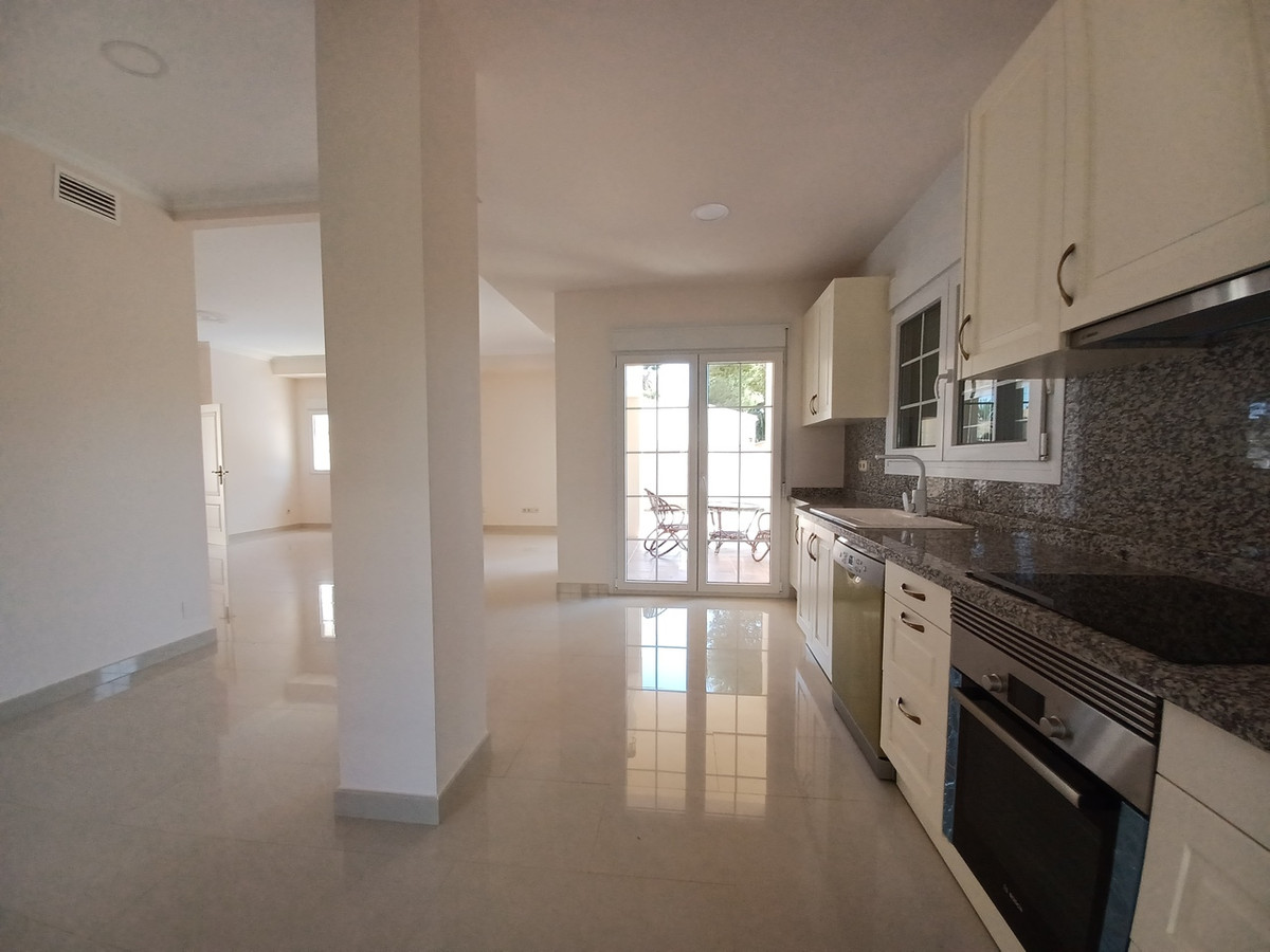 4 Bed Townhouse for sale in Cabo Roig Costa Blanca, Alicante, Spain
