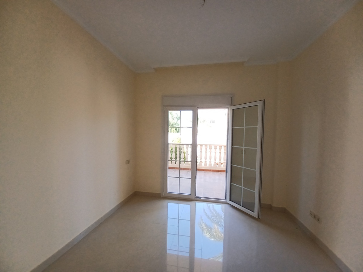 4 Bed Townhouse for sale in Cabo Roig Costa Blanca, Alicante, Spain