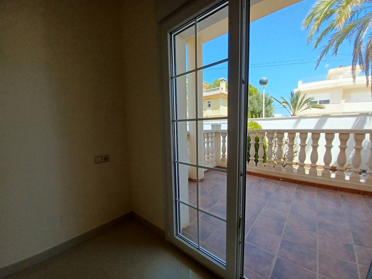 4 Bed Townhouse for sale in Cabo Roig Costa Blanca, Alicante, Spain