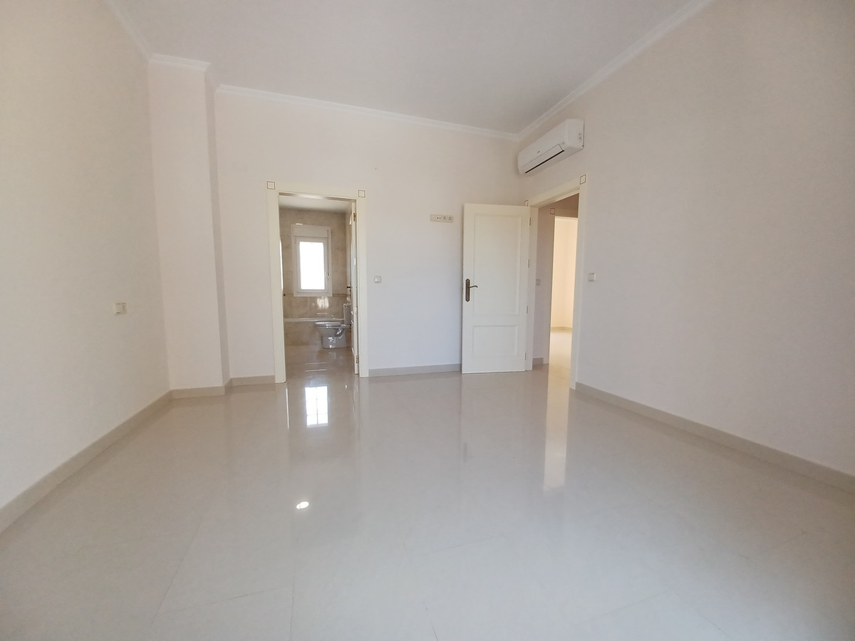 4 Bed Townhouse for sale in Cabo Roig Costa Blanca, Alicante, Spain