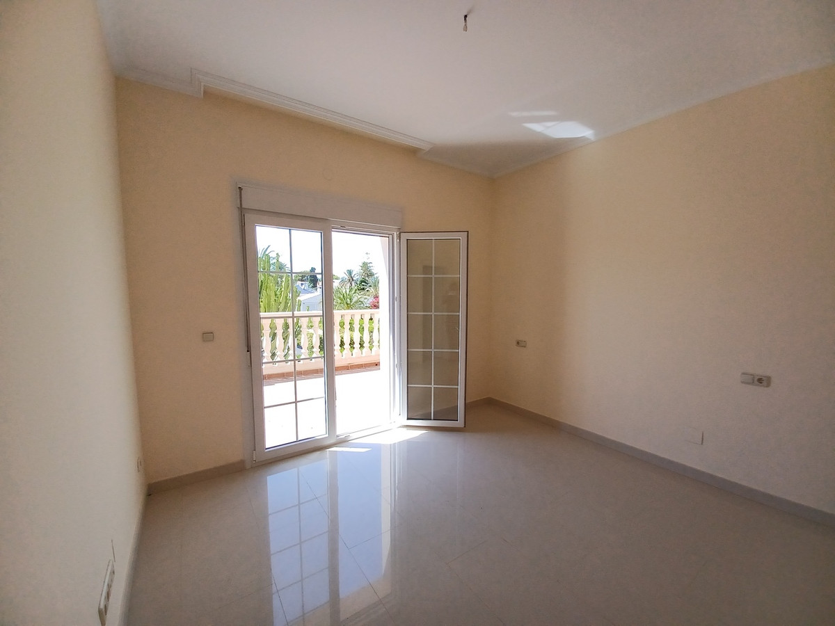 4 Bed Townhouse for sale in Cabo Roig Costa Blanca, Alicante, Spain