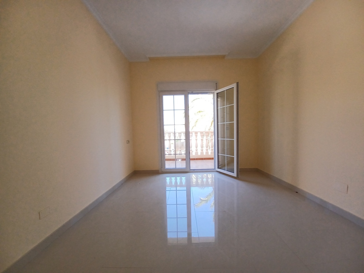 4 Bed Townhouse for sale in Cabo Roig Costa Blanca, Alicante, Spain