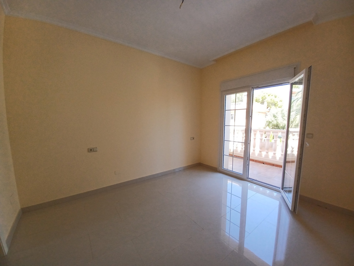 4 Bed Townhouse for sale in Cabo Roig Costa Blanca, Alicante, Spain