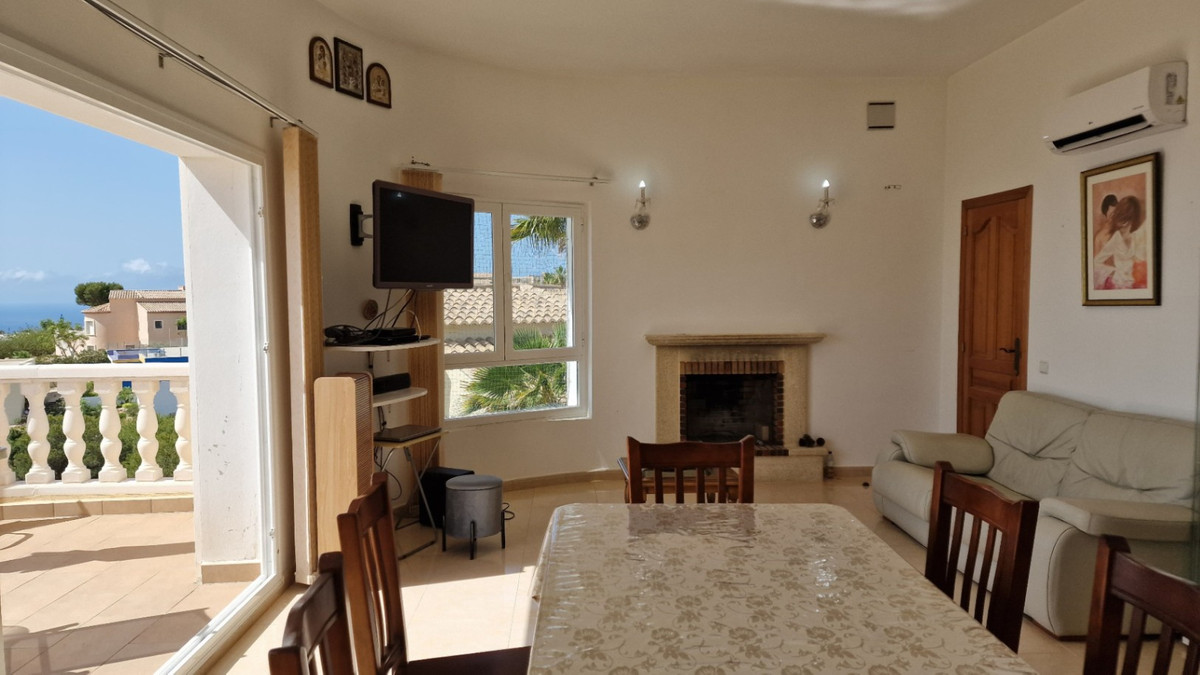 Se vende Villa - Chalet de 4 dormitorios en Costa Blanca, Alicante, España