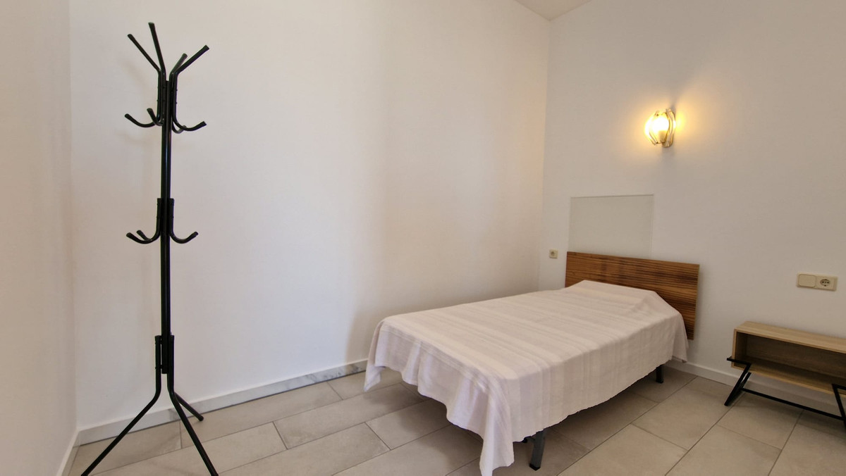Se vende Villa - Chalet de 4 dormitorios en Costa Blanca, Alicante, España