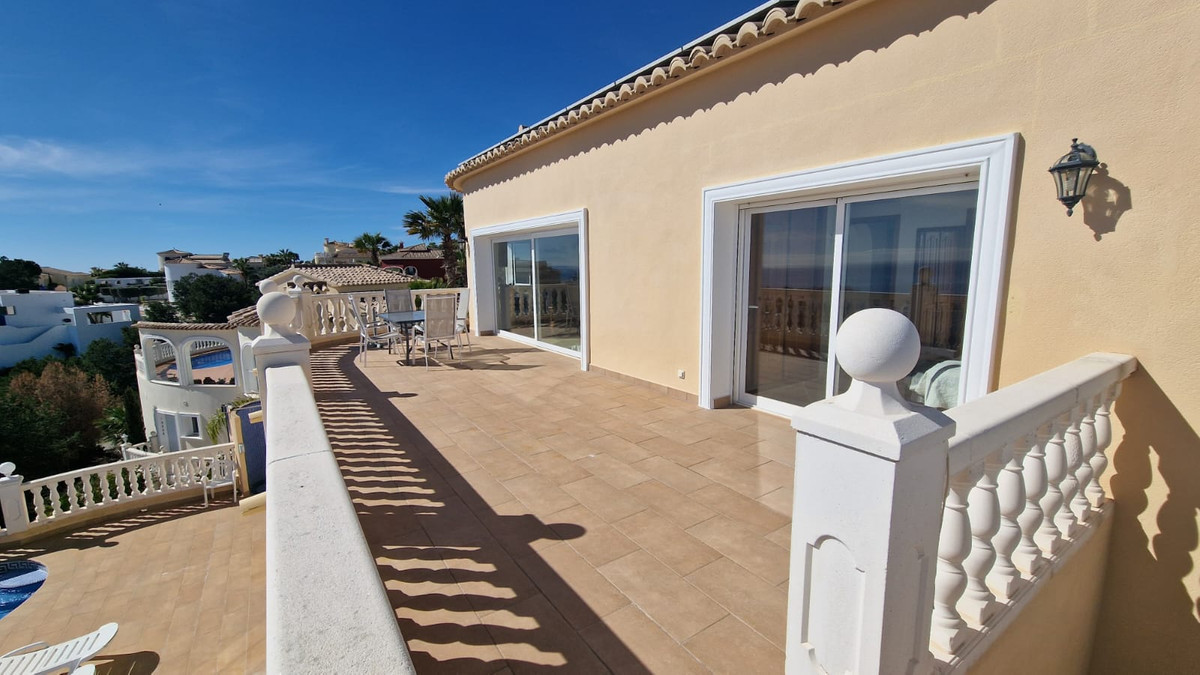 Se vende Villa - Chalet de 4 dormitorios en Costa Blanca, Alicante, España