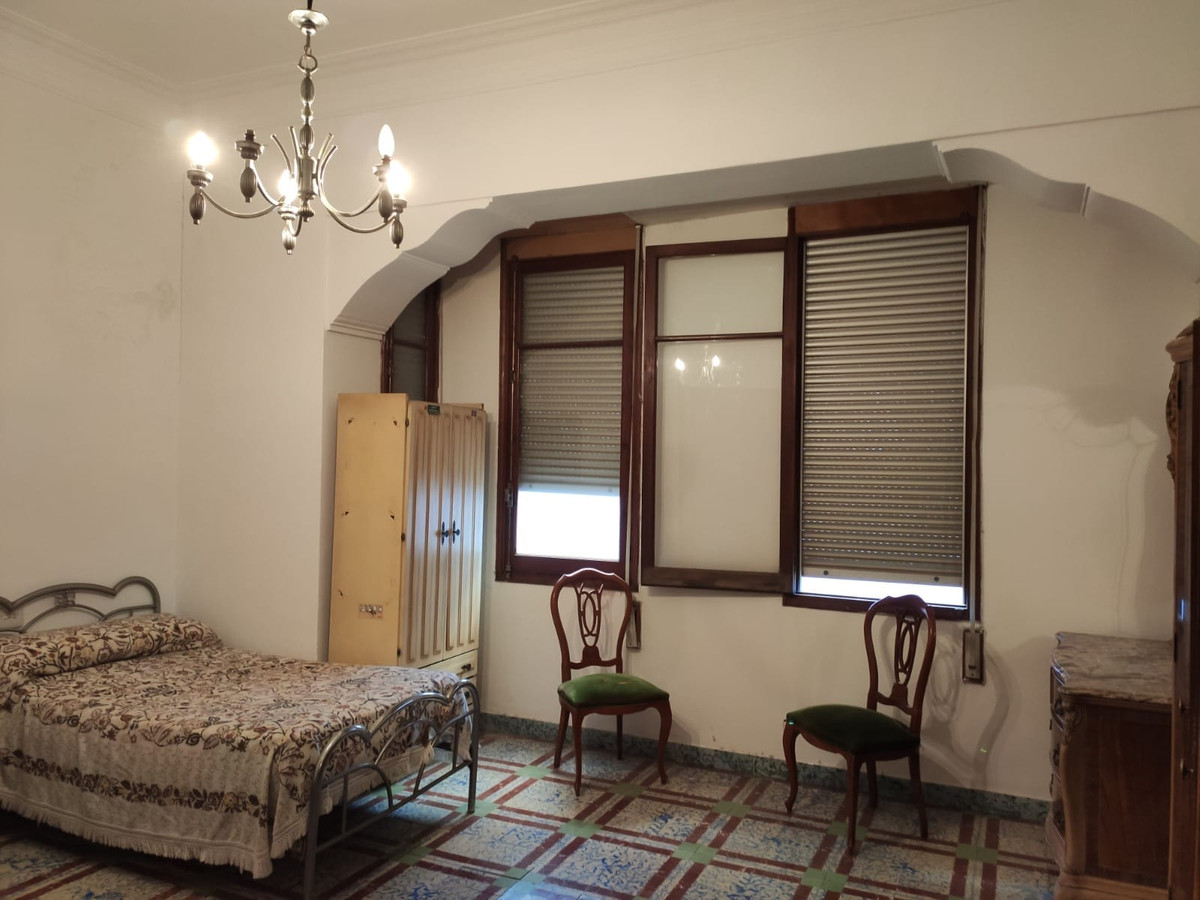 5 Bed Townhouse for sale in Pedreguer Costa Blanca, Alicante, Spain