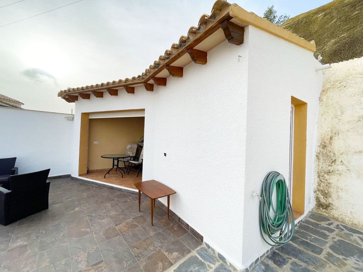 Se vende Villa - Chalet de 4 dormitorios en Costa Blanca, Alicante, España