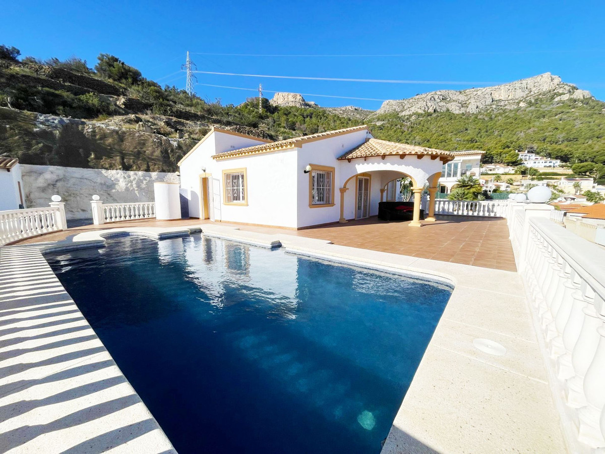 Se vende Villa - Chalet de 4 dormitorios en Costa Blanca, Alicante, España