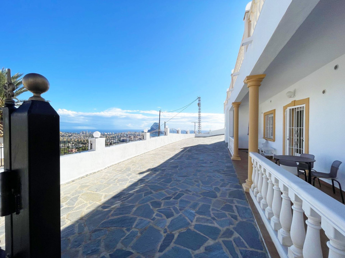Se vende Villa - Chalet de 4 dormitorios en Costa Blanca, Alicante, España