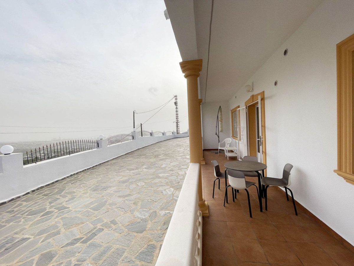 Se vende Villa - Chalet de 4 dormitorios en Costa Blanca, Alicante, España