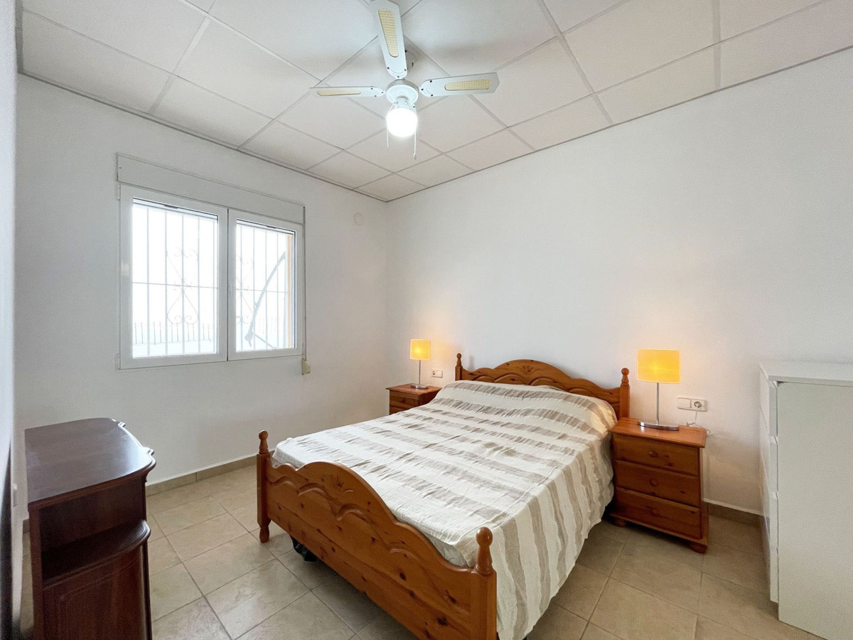 Se vende Villa - Chalet de 4 dormitorios en Costa Blanca, Alicante, España