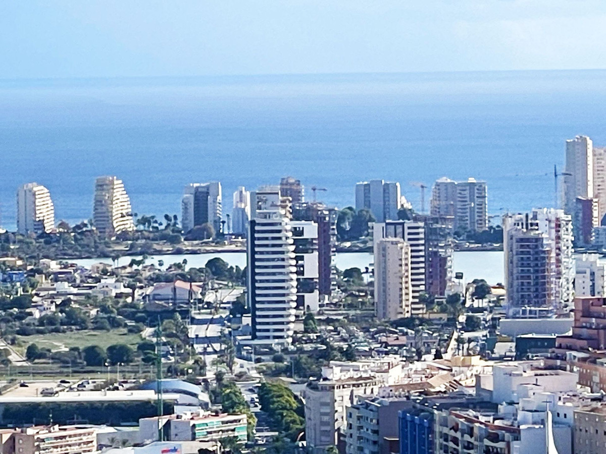 Se vende Villa - Chalet de 4 dormitorios en Costa Blanca, Alicante, España