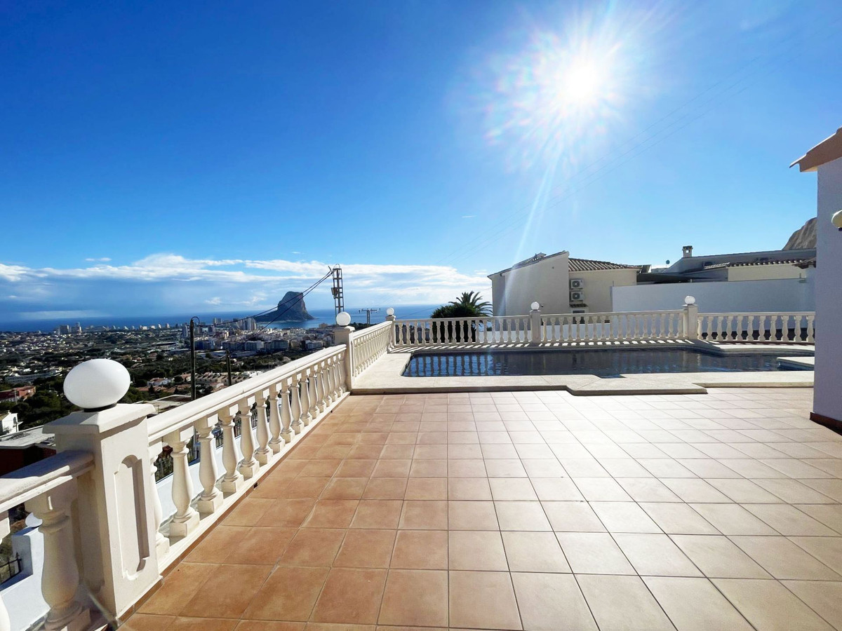 Se vende Villa - Chalet de 4 dormitorios en Costa Blanca, Alicante, España