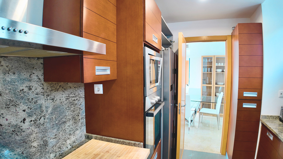Se vende Apartamento Planta Baja de 3 dormitorios en Costa Del Sol, Málaga, España
