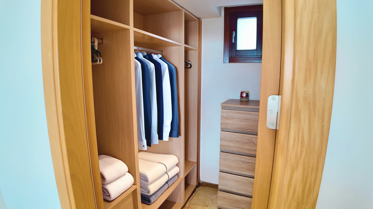 Se vende Apartamento Planta Baja de 3 dormitorios en Costa Del Sol, Málaga, España