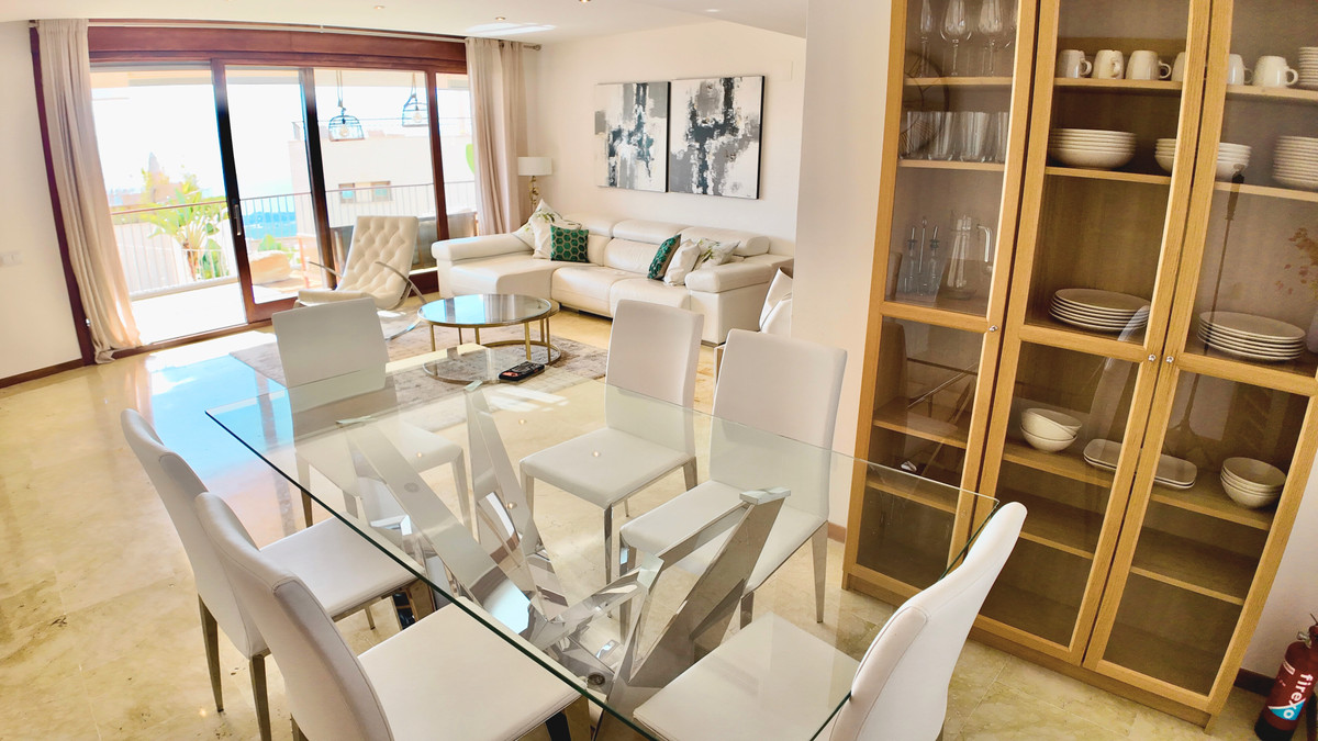 Se vende Apartamento Planta Baja de 3 dormitorios en Costa Del Sol, Málaga, España