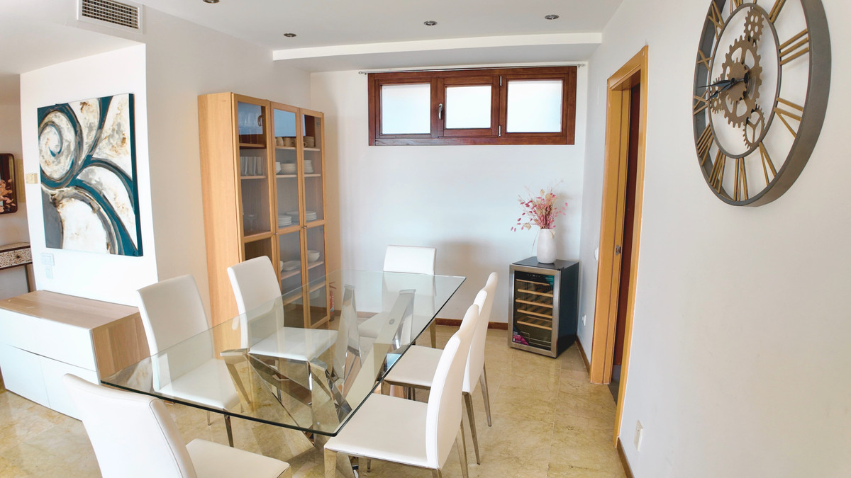 Se vende Apartamento Planta Baja de 3 dormitorios en Costa Del Sol, Málaga, España