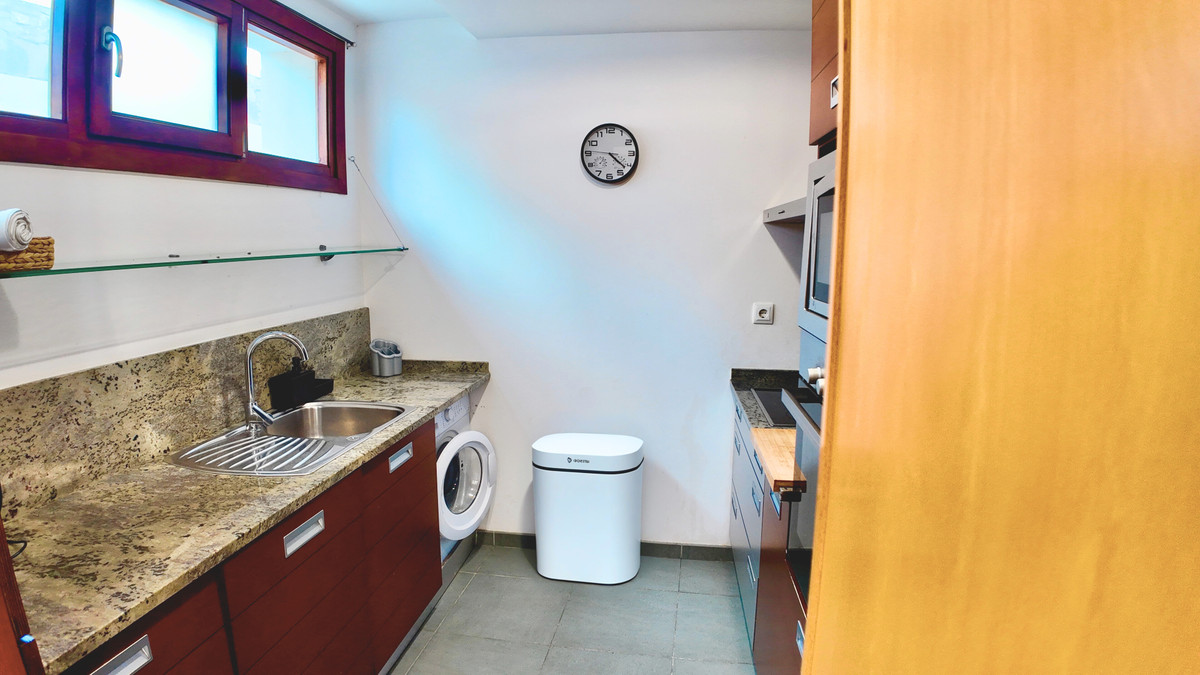 Se vende Apartamento Planta Baja de 3 dormitorios en Costa Del Sol, Málaga, España