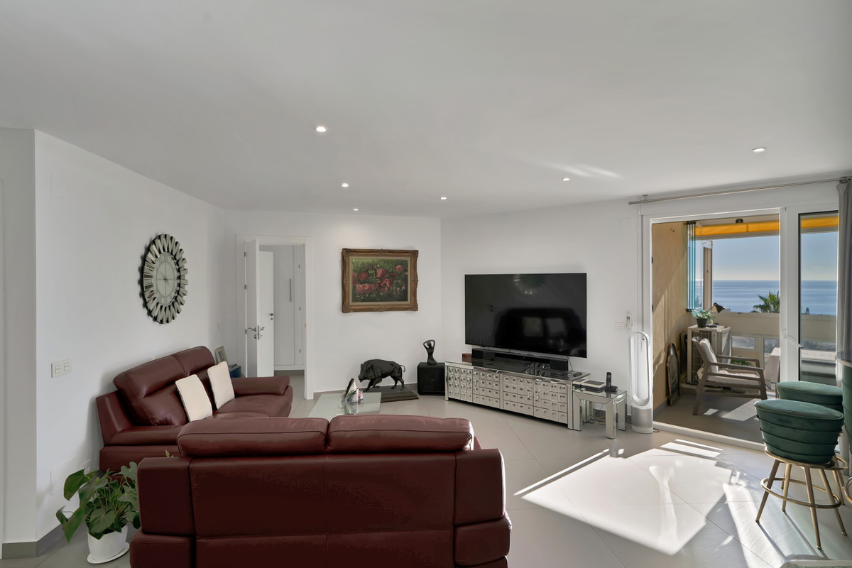 Se vende Apartamento Planta Media de 2 dormitorios en Costa Del Sol, Málaga, España