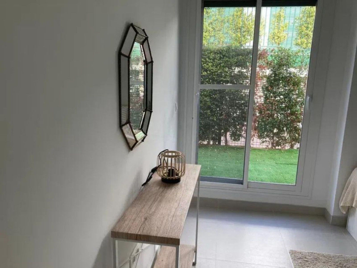 Se vende Apartamento Planta Baja de 3 dormitorios en Costa Del Sol, Cadiz, España