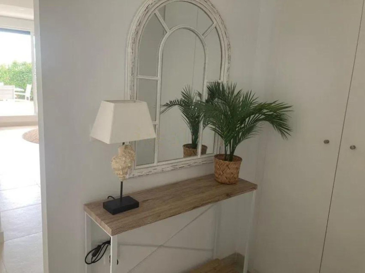 Se vende Apartamento Planta Baja de 3 dormitorios en Costa Del Sol, Cadiz, España