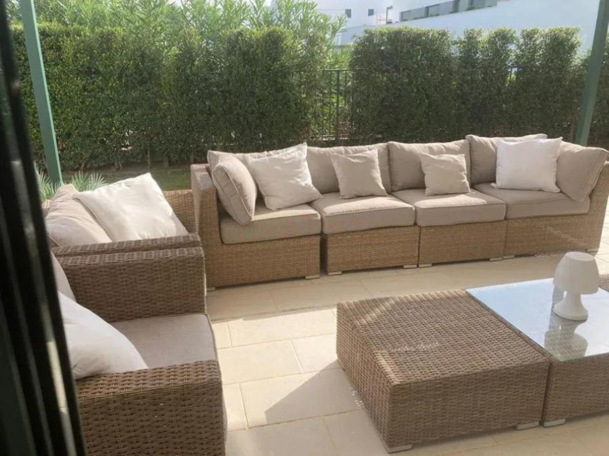 Se vende Apartamento Planta Baja de 3 dormitorios en Costa Del Sol, Cadiz, España