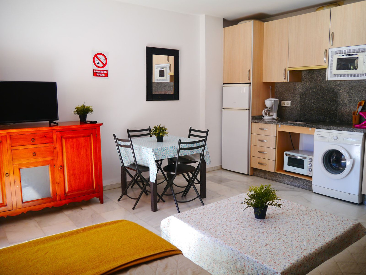 Se vende Apartamento Planta Media de 1 dormitorios en Costa Del Sol, Málaga, España